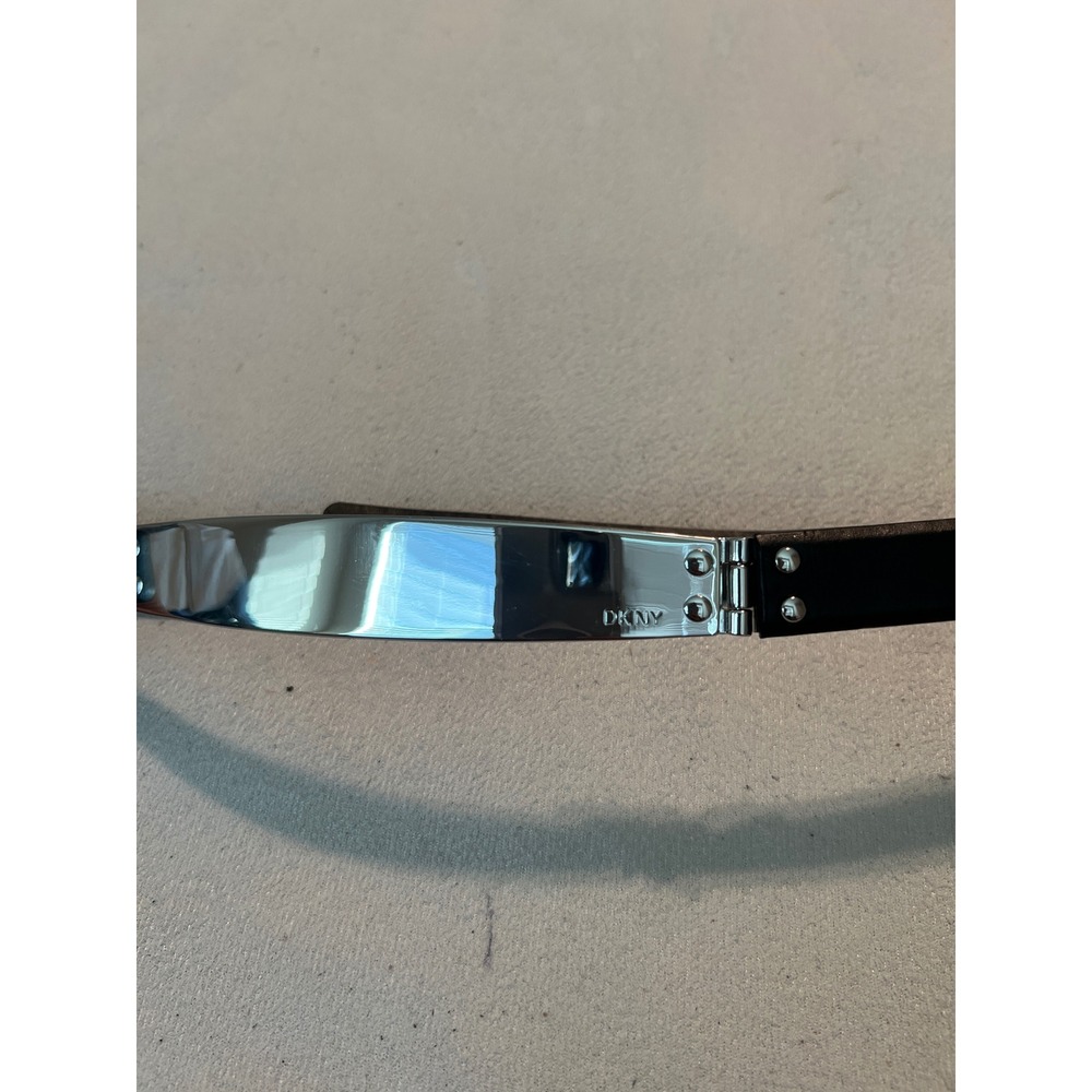 DKNY Womens Black Leather Metal Plate Statement Belt Silver Hardware Y2K Size 10 - Picture 3 of 13